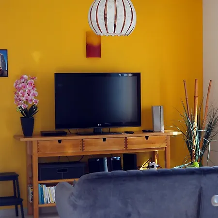 La Maison D'emile بيت للعطل *